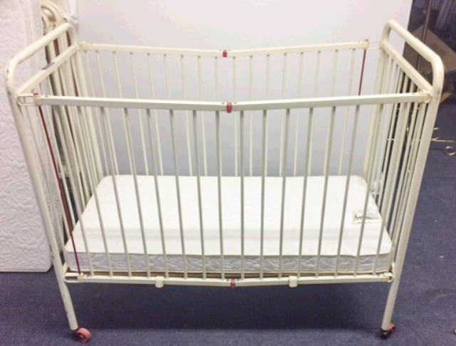 Used Equipment Sales FOLDING CRIB - FOR SALE ONLY in Cleveland OH